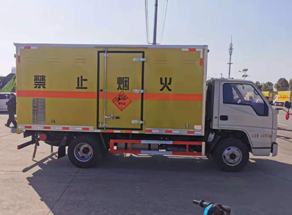 梨树爆破器材运输车